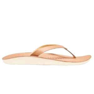 OluKai lwi Women's Leather Beach Sandals in Golden Sand size 7